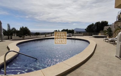 Фантастическая вилла с панорамным видом на море..